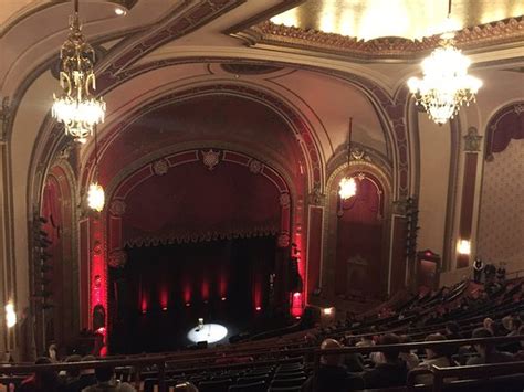 The Best Hotels Closest to Riverside Theater in Milwaukee for .